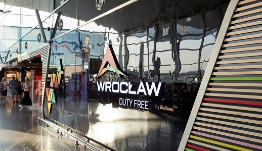 Sense of place prominent at Baltona’s 800sqm Wrocław concession